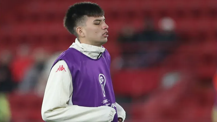 Leo Pérez, promessa de 21 anos, entra na mira do Palmeiras para reforçar o elenco em 2026