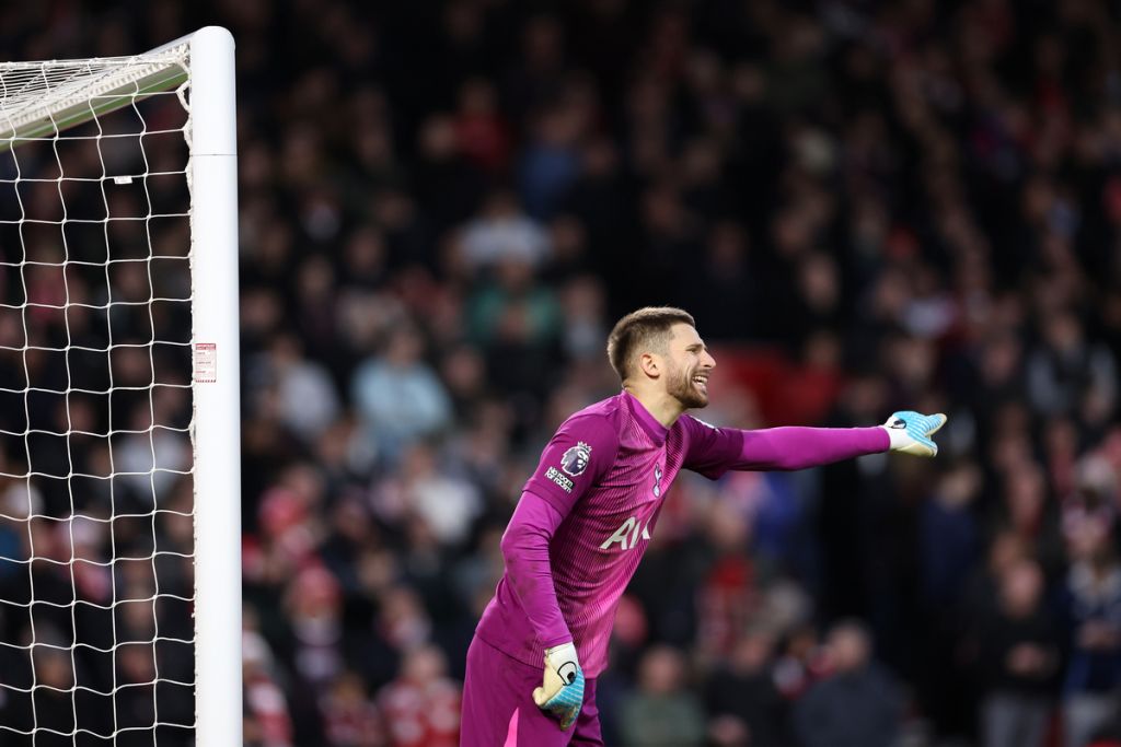 Segundo informações, Vicario está entre os alvos da Juventus para a posição de goleiro na temporada 2026-27.