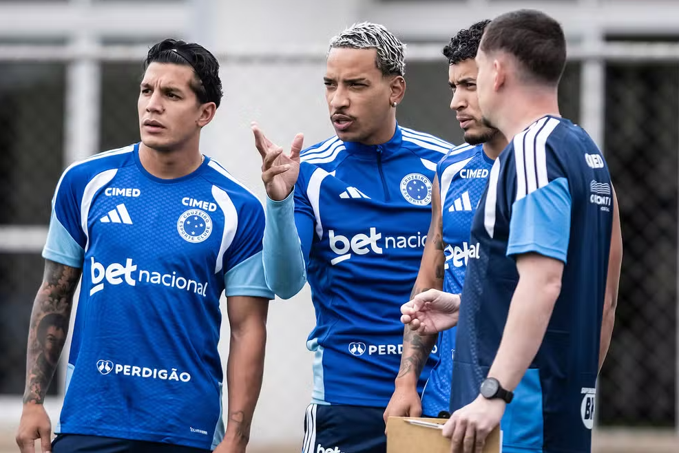 Vice do Cruzeiro trata Matheus Pereira como peça-chave e espera fechar renovação até fevereiro